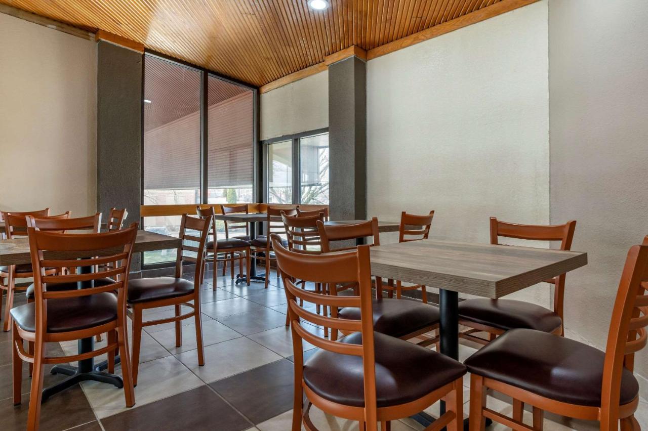 Econo Lodge Лафайет Екстериор снимка