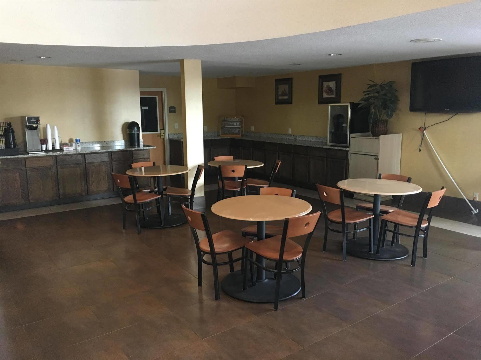 Econo Lodge Лафайет Екстериор снимка